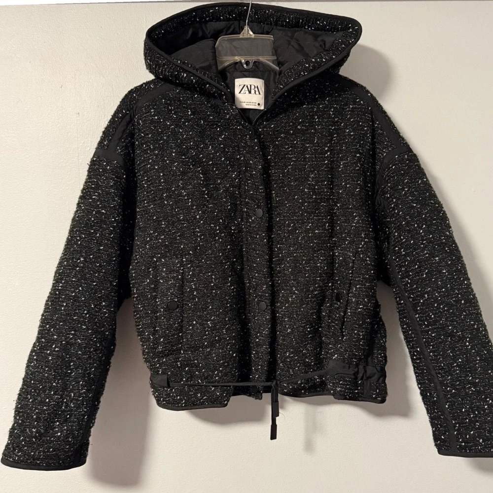 Zara Womens XS Black White Speckled Boucle Hooded Puffer Jacket Cropped Tweed